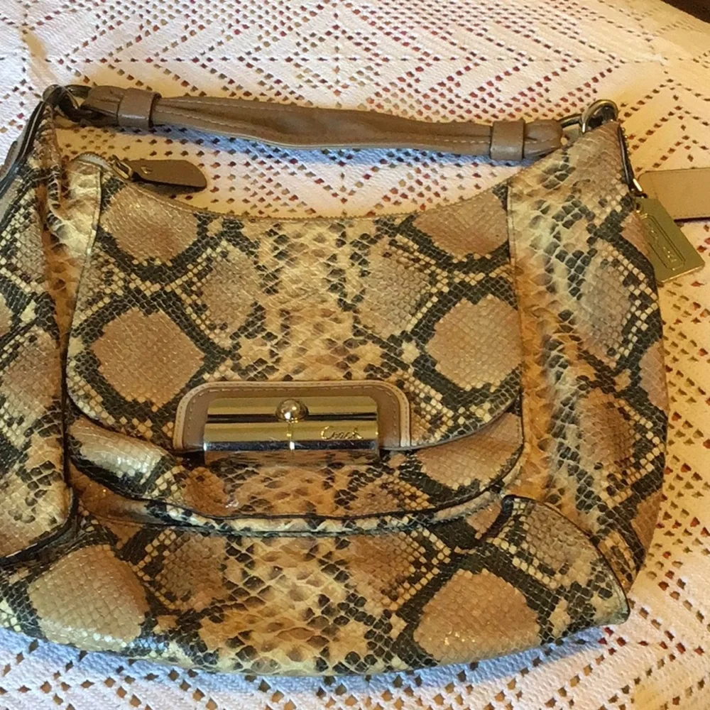 Coach Women's Bag - Picture 1 of 7